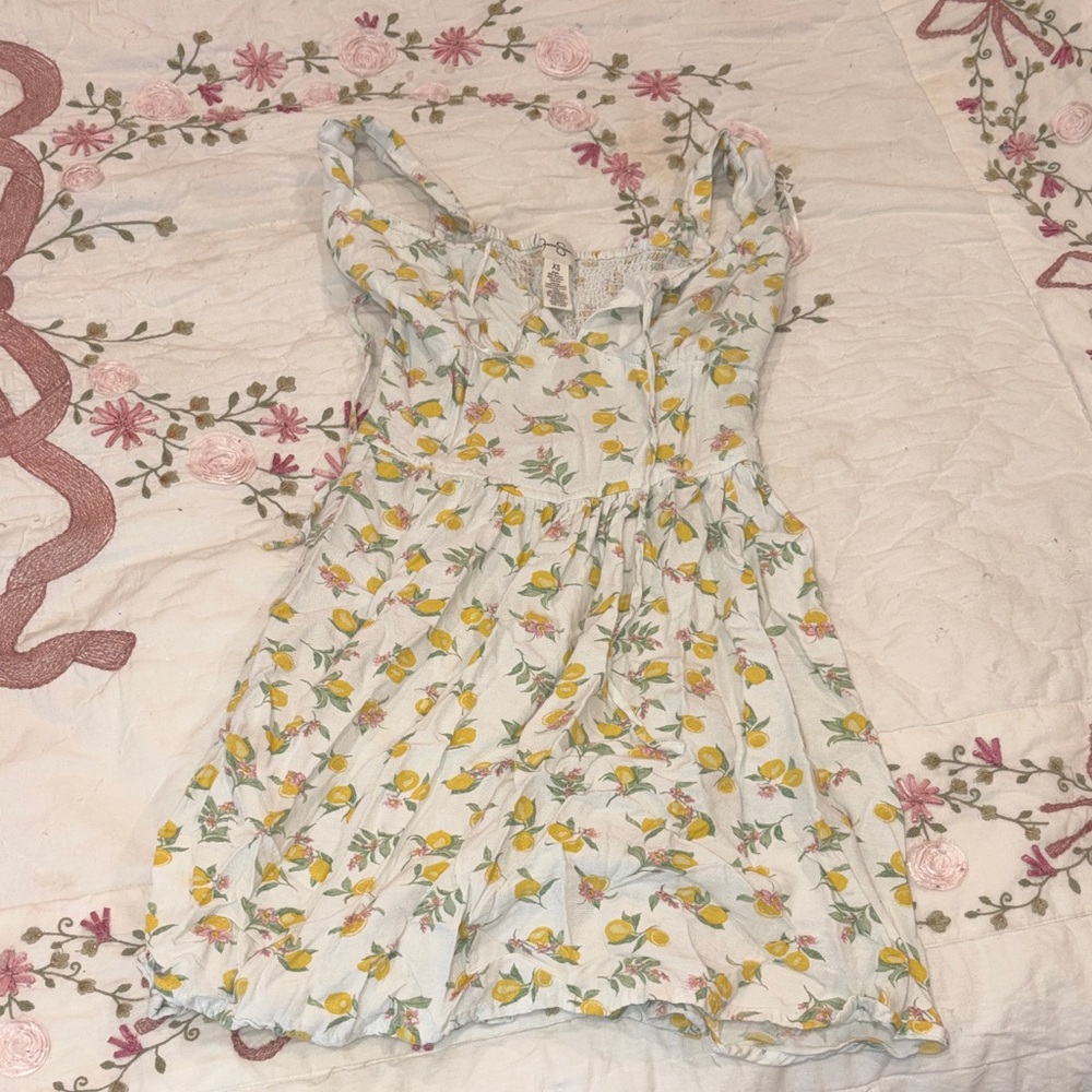 Jessica Simpson White Dress with Lemon and Floral Print